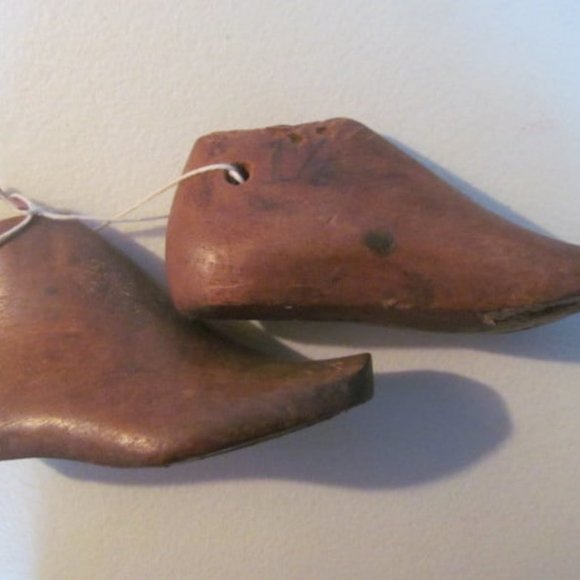 Primitive Farmhouse Cobbler Shoemaker Wood Shoe Last Toddler Shoe Lasts Children - Picture 2 of 8